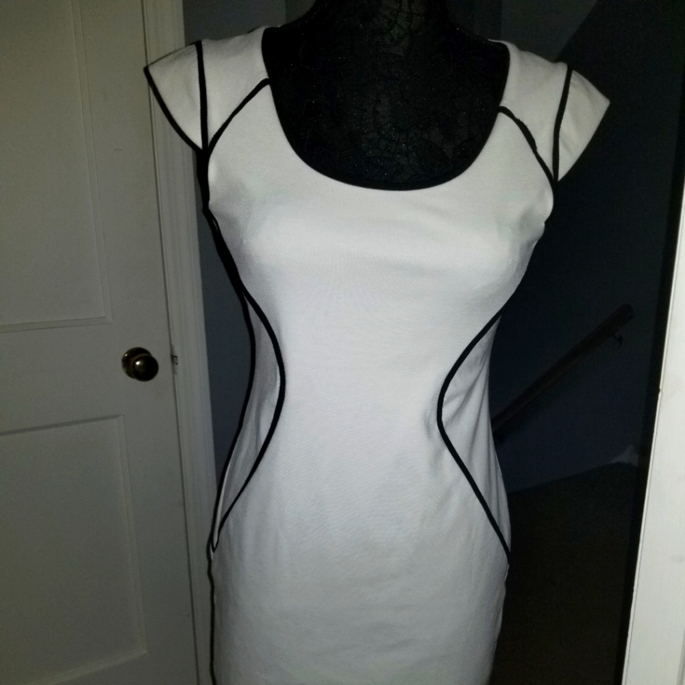 white with black piping cinch waist dress